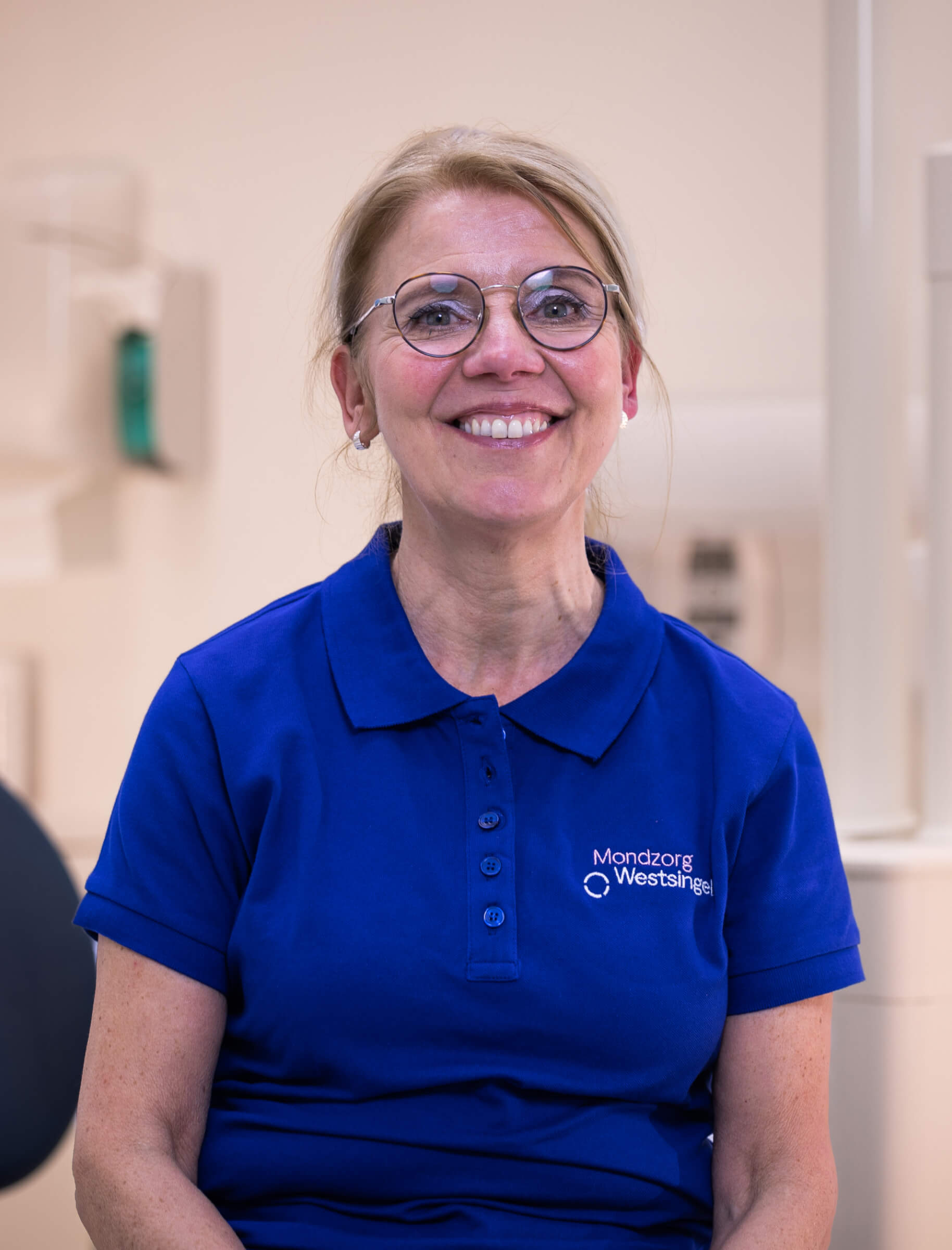 Hanneke Buschman, Balieassistent bij Mondzorg Westsingel